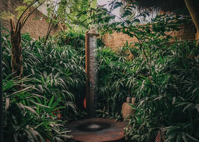 Balikayanas - Ellena House